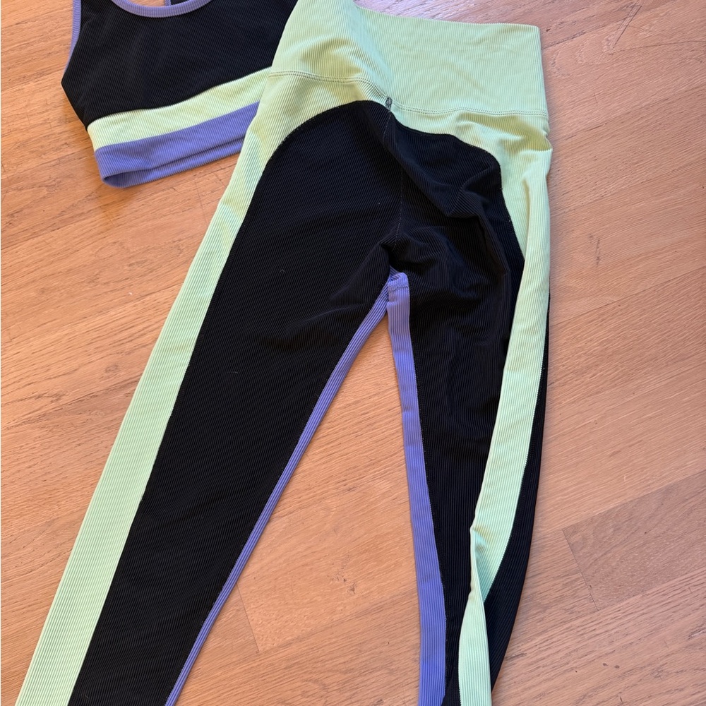 Beach Riot Colorblock set - Picture 3 of 4